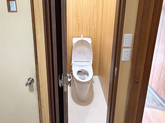 トイレリフォーム 家族の暮らしを快適にする新設トイレ